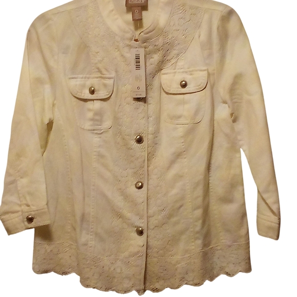Chico's - NWT Alabaster Denim With Lace Layover Trim, Button Down, Pockets,... - Picture 5 of 14